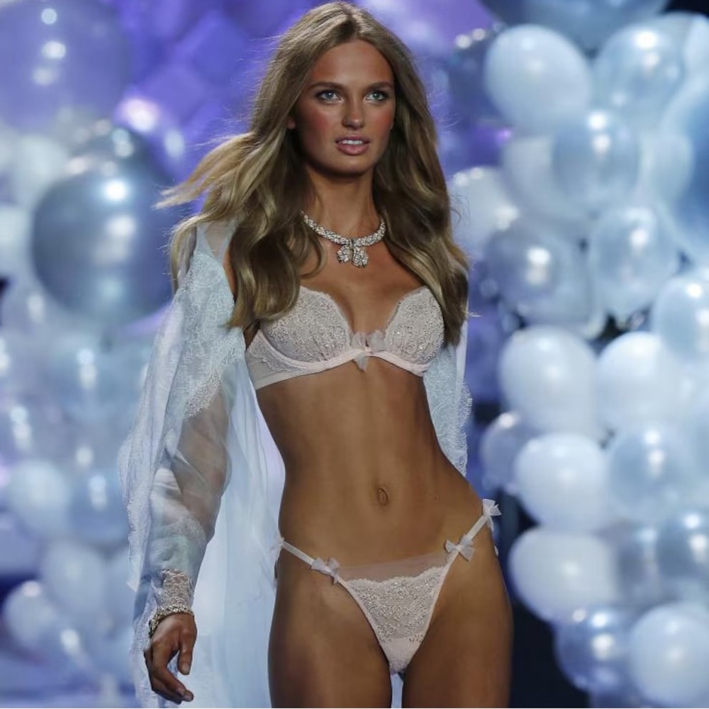 Victoria's Secret Dream Angels Fashion Show 2014 Beaded Bra 34C & Thong M Set - Picture 3 of 14